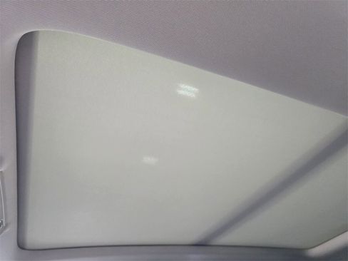 New 2025 Volkswagen Taos SE image 18