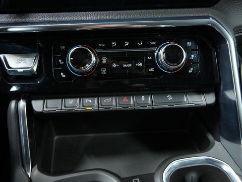 Used 2024 GMC Sierra 2500 Denali w/ Denali Reserve Package image 36