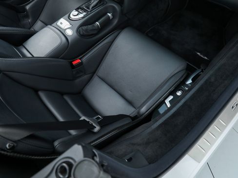 Used 2008 Mercedes-Benz SLR image 22