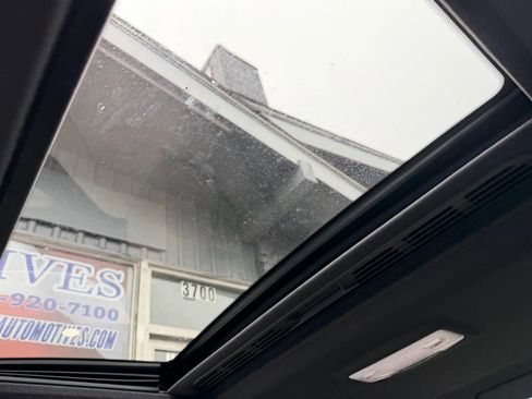 Used 2018 BMW 230i xDrive Coupe image 15