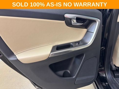 Used 2016 Volvo XC60 T6 AWD/4WD image 17