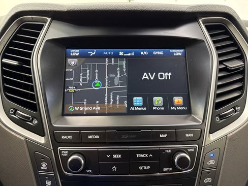 Used 2019 Hyundai Santa Fe XL AWD/4WD image 18