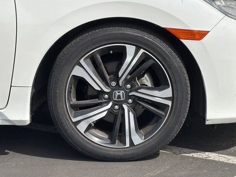 Used 2017 Honda Civic Touring image 28