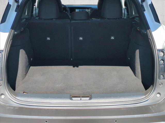 Used 2025 Nissan Kicks SV AWD/4WD image 6