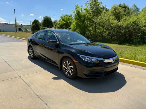 Used 2016 Honda Civic EX image 10