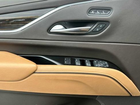 Certified 2024 Cadillac Escalade ESV Sport AWD/4WD image 11