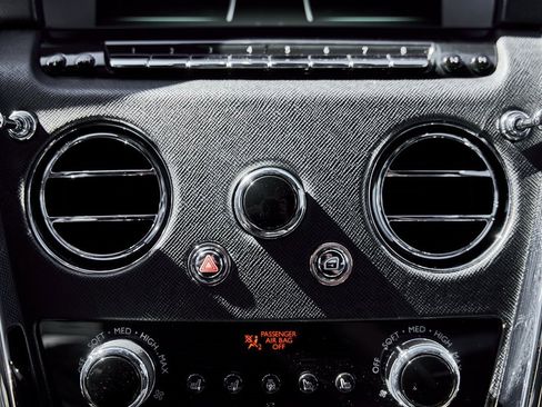 Used 2023 Rolls-Royce Cullinan image 71