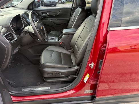 Used 2019 Chevrolet Equinox Premier image 12