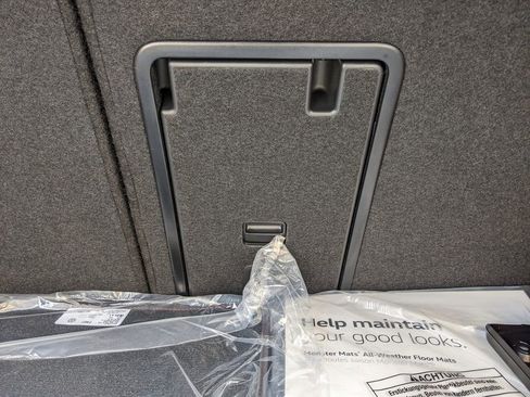 New 2025 Volkswagen GTI SE image 28