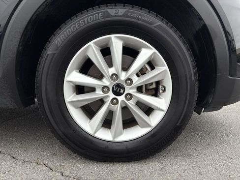 Used 2019 Kia Sorento LX image 33