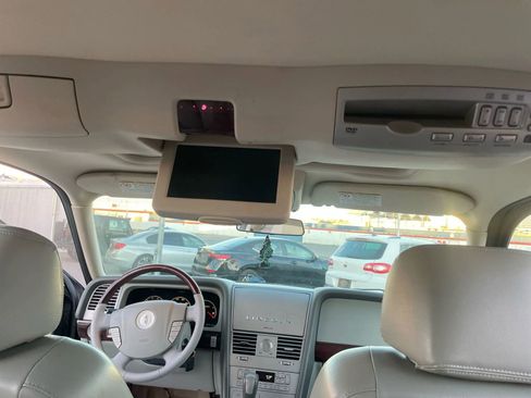 Used 2003 Lincoln Aviator AWD image 9