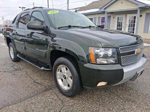 Used 2013 Chevrolet Avalanche LT w/ Suspension Package, Off-Road image 2