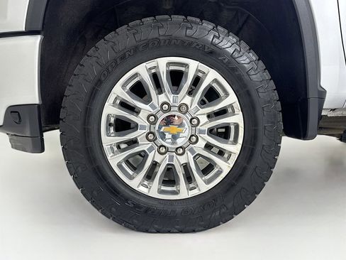 Used 2023 Chevrolet Silverado 3500 High Country image 30