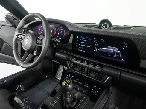 Certified 2026 Porsche 911 GT3 RWD image 37