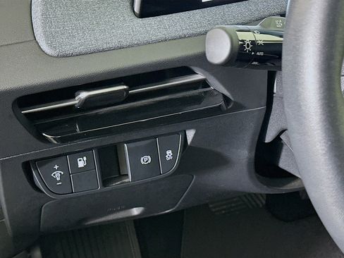 Used 2024 Kia EV6 Light image 17