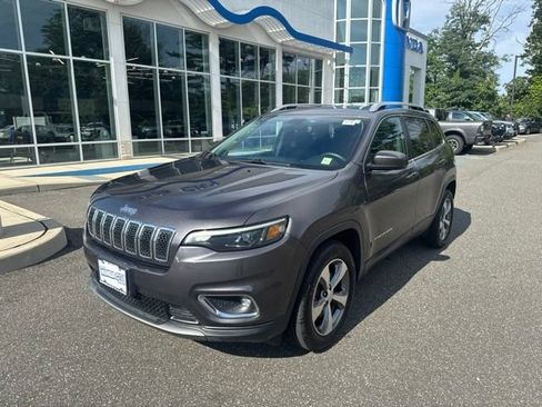 Used 2019 Jeep Cherokee Limited AWD/4WD image 4