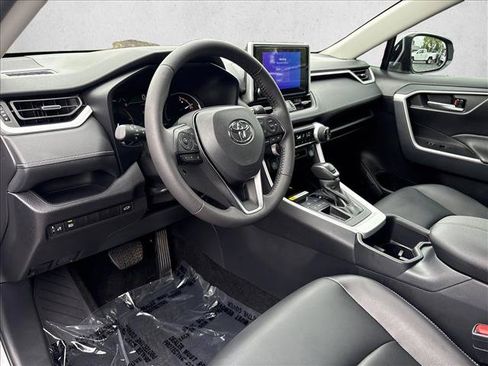 Certified 2025 Toyota RAV4 XLE Premium FWD image 9