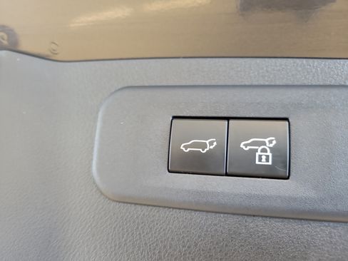 Used 2023 Lexus NX 250 FWD w/ Towing Package (2000 Lbs) image 12