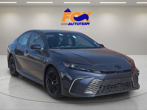 New 2026 Toyota Camry SE image 6