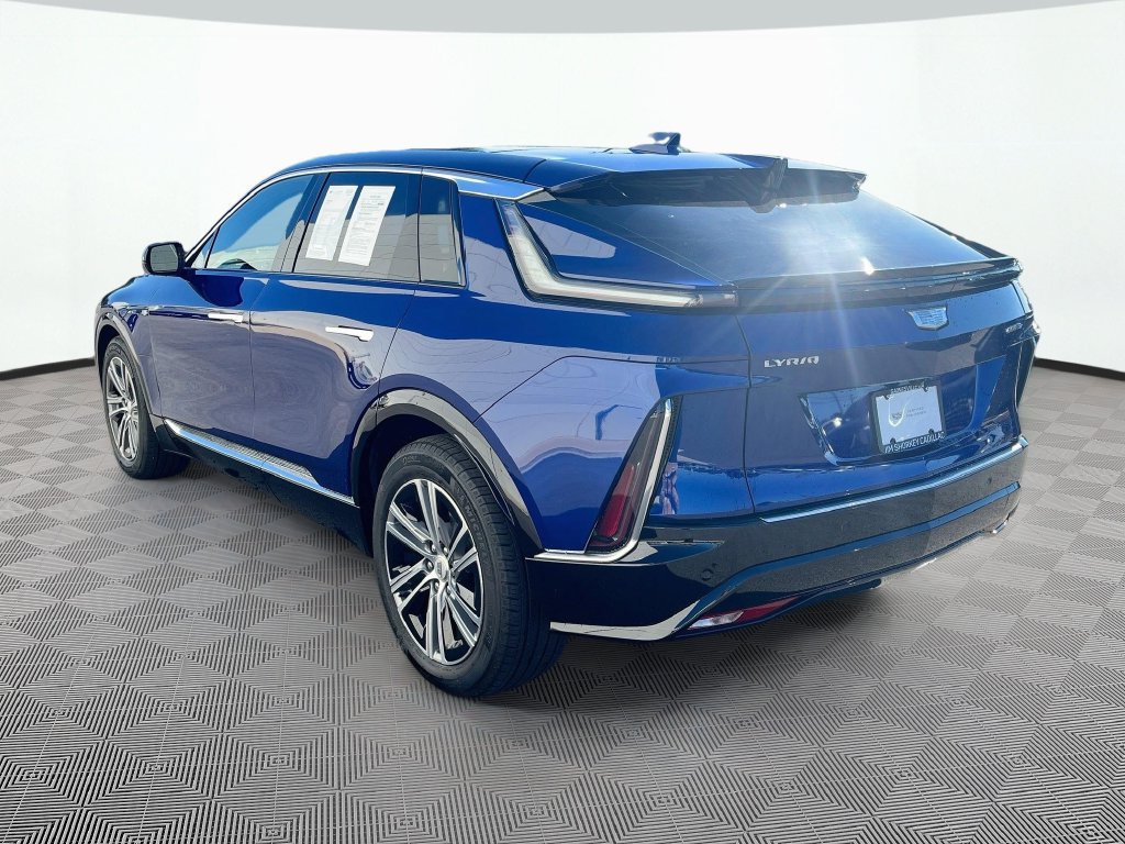 Certified 2024 Cadillac Lyriq Tech AWD/4WD image 8