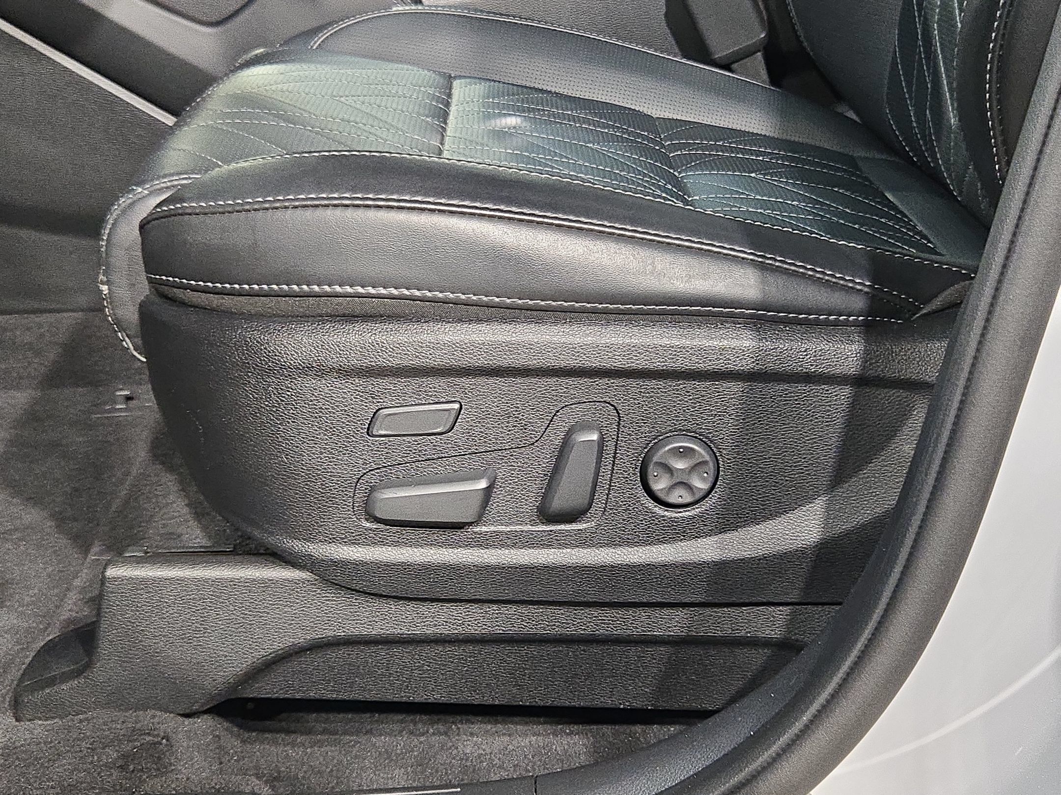 Used 2025 Kia Telluride SX Prestige X-Line AWD/4WD image 23