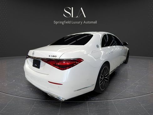 Used 2022 Mercedes-Benz S 580 4MATIC Sedan image 4