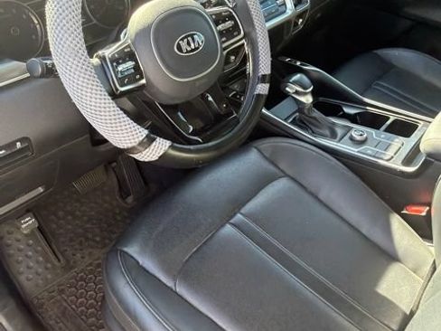 Used 2021 Kia Sorento S w/ Panoramic Sunroof Package FWD image 10