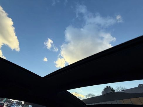 Used 2017 Mercedes-Benz GLA 250 4MATIC image 17