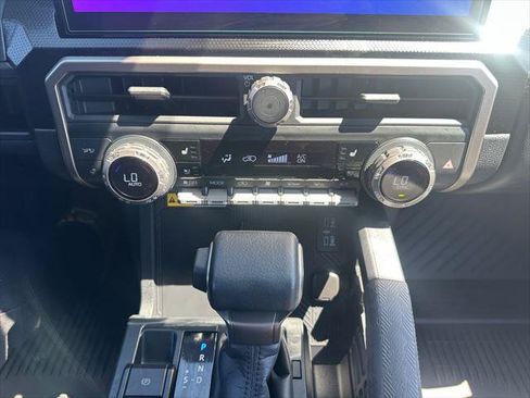 Certified 2026 Toyota 4Runner Limited AWD/4WD image 18