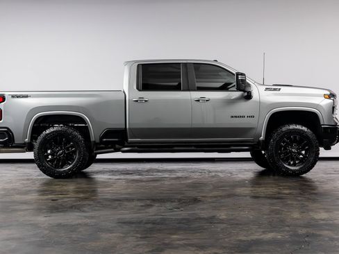 Used 2025 Chevrolet Silverado 3500 LT w/ Trail Boss Package AWD/4WD image 23