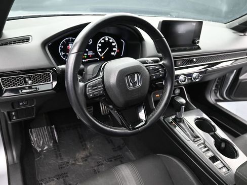 Used 2023 Honda Civic Sport image 17