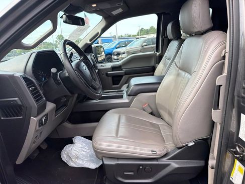 Used 2019 Ford F150 XLT w/ Equipment Group 302A Luxury AWD/4WD image 17