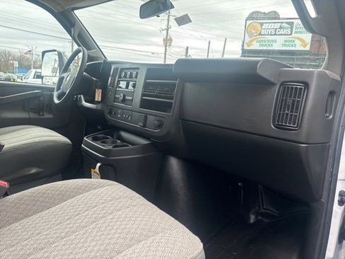 New 2024 Chevrolet Express 3500 w/ Power Convenience Package image 24