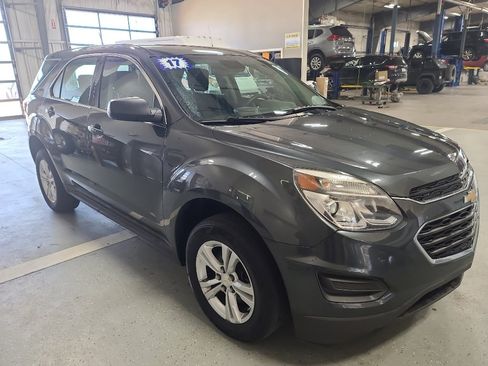 Used 2017 Chevrolet Equinox LS image 4