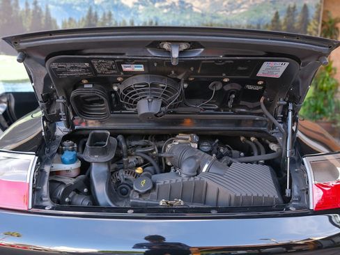 Used 2004 Porsche 911 Carrera image 33