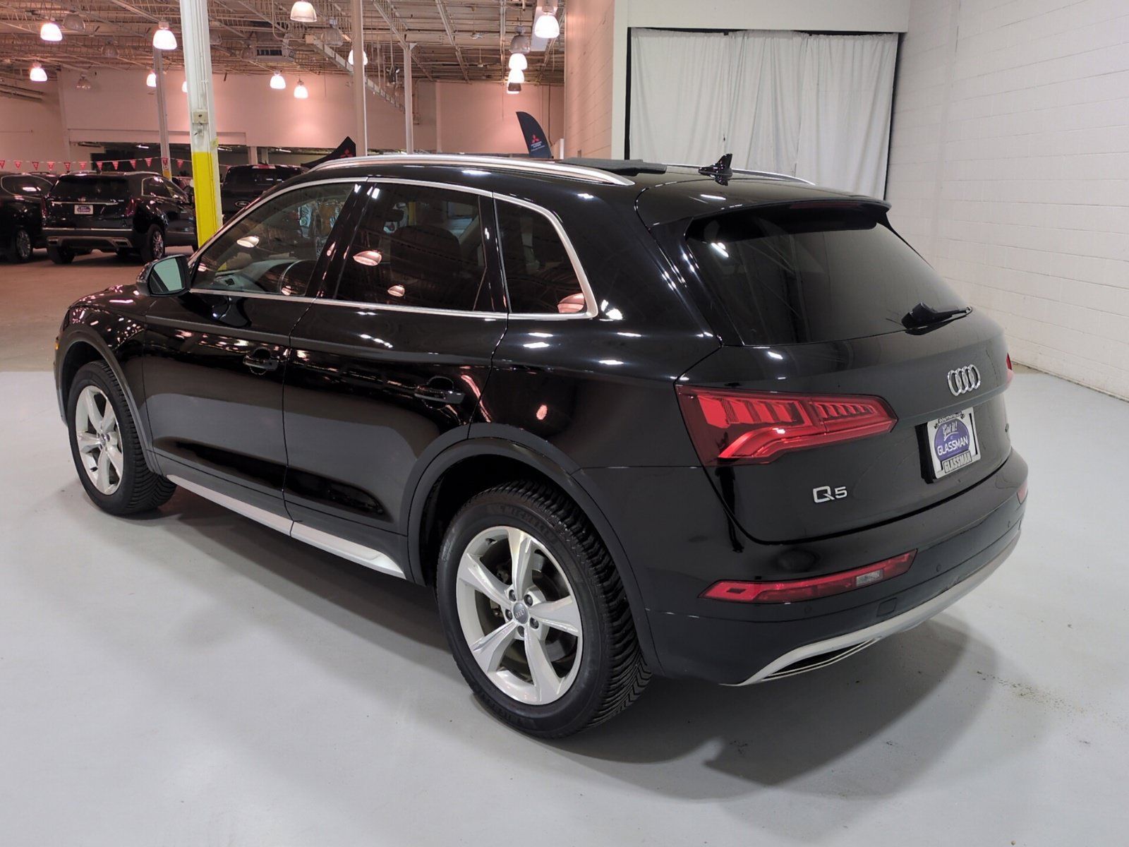 Used 2020 Audi Q5 2.0T Premium Plus w/ Premium Plus Package AWD/4WD image 5