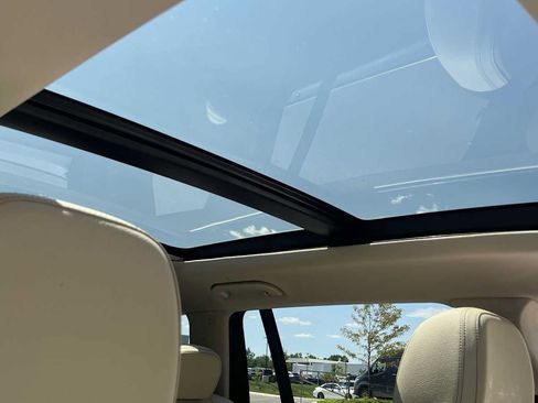 Used 2022 Mercedes-Benz GLS 450 4MATIC image 30