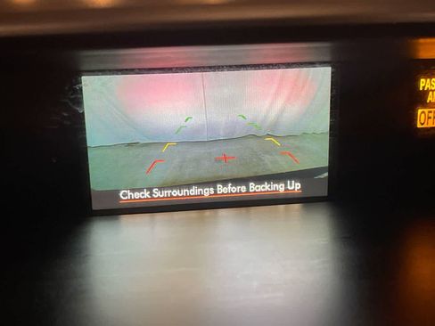 Used 2015 Subaru Forester 2.5i w/ Alloy Wheel Package image 17