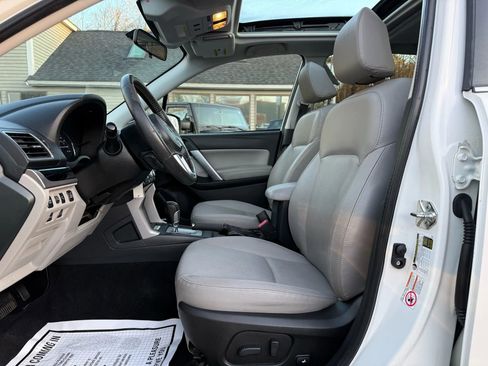 Used 2017 Subaru Forester 2.5i Limited image 19