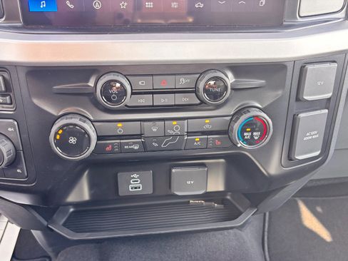 New 2026 Ford F250 XLT w/ XLT Premium Package image 63