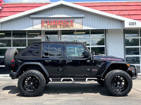 Used 2020 Jeep Wrangler Unlimited Rubicon AWD/4WD image 2