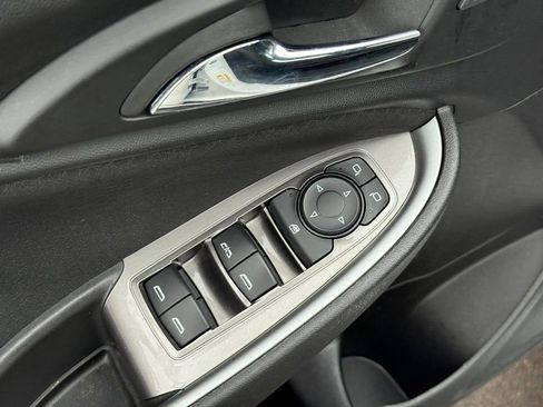 Used 2023 Chevrolet Malibu LT FWD image 16