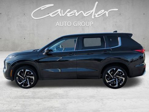 Used 2024 Mitsubishi Outlander SE image 13