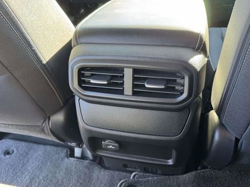 Used 2024 Honda Ridgeline Sport image 10