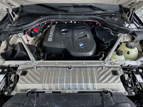 Used 2025 BMW X3 xDrive30i w/ Premium Package AWD/4WD image 29