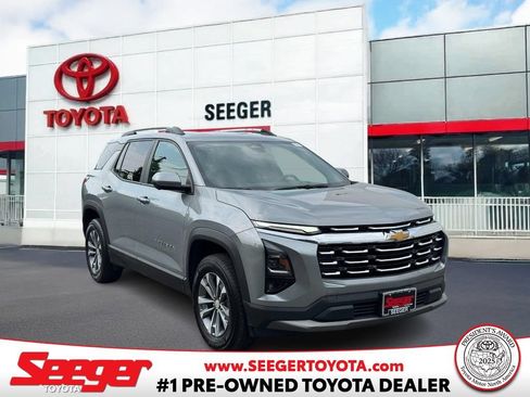 Used 2025 Chevrolet Equinox LT w/ Convenience Package II FWD image 1