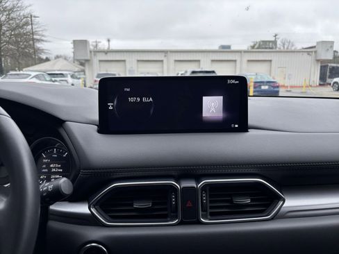 Used 2025 MAZDA CX-5 AWD 2.5 S w/ Preferred Package image 18