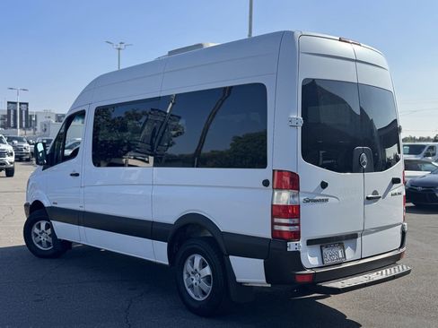 Used 2013 Mercedes-Benz Sprinter 2500 image 2