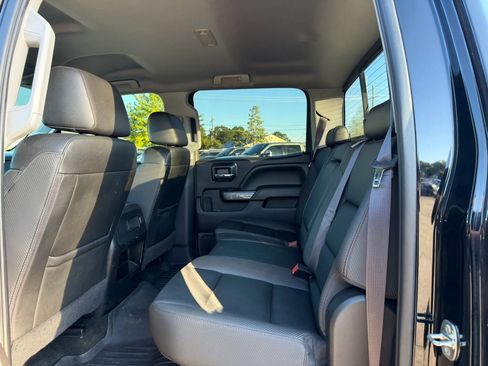 Used 2017 GMC Sierra 2500 SLT w/ All Terrain HD Package image 19