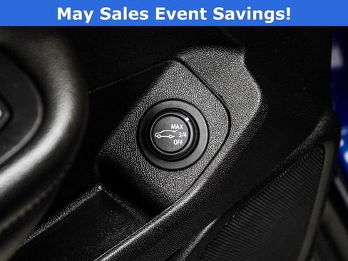 Used 2023 GMC Terrain SLT AWD/4WD image 36